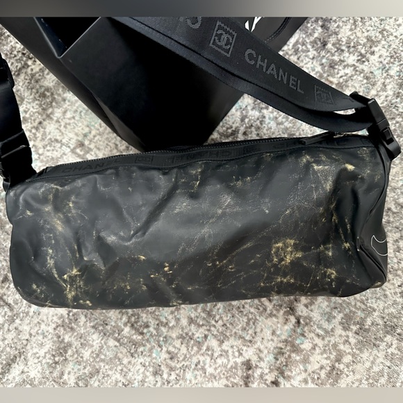 Vintage CHANEL Sport Duffle Bag in Black - Picture 3 of 15